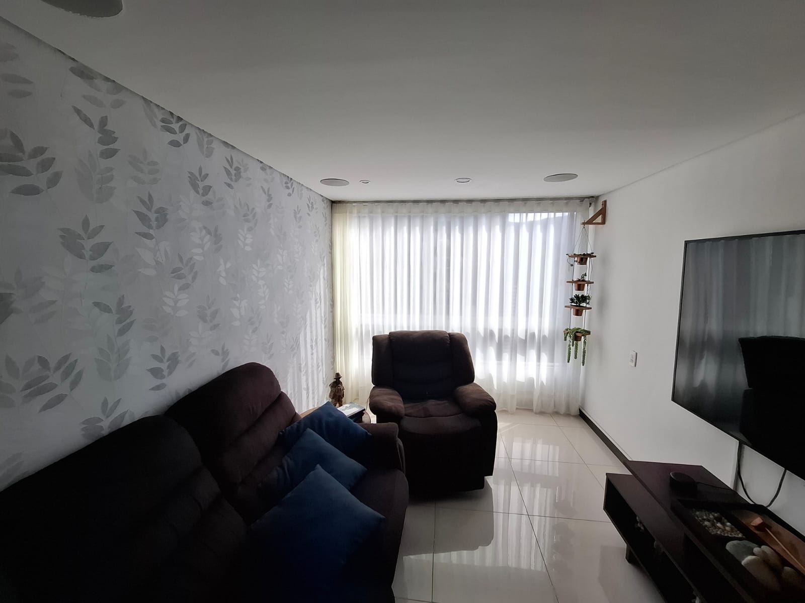 Persianas sheer en apartamento residencial